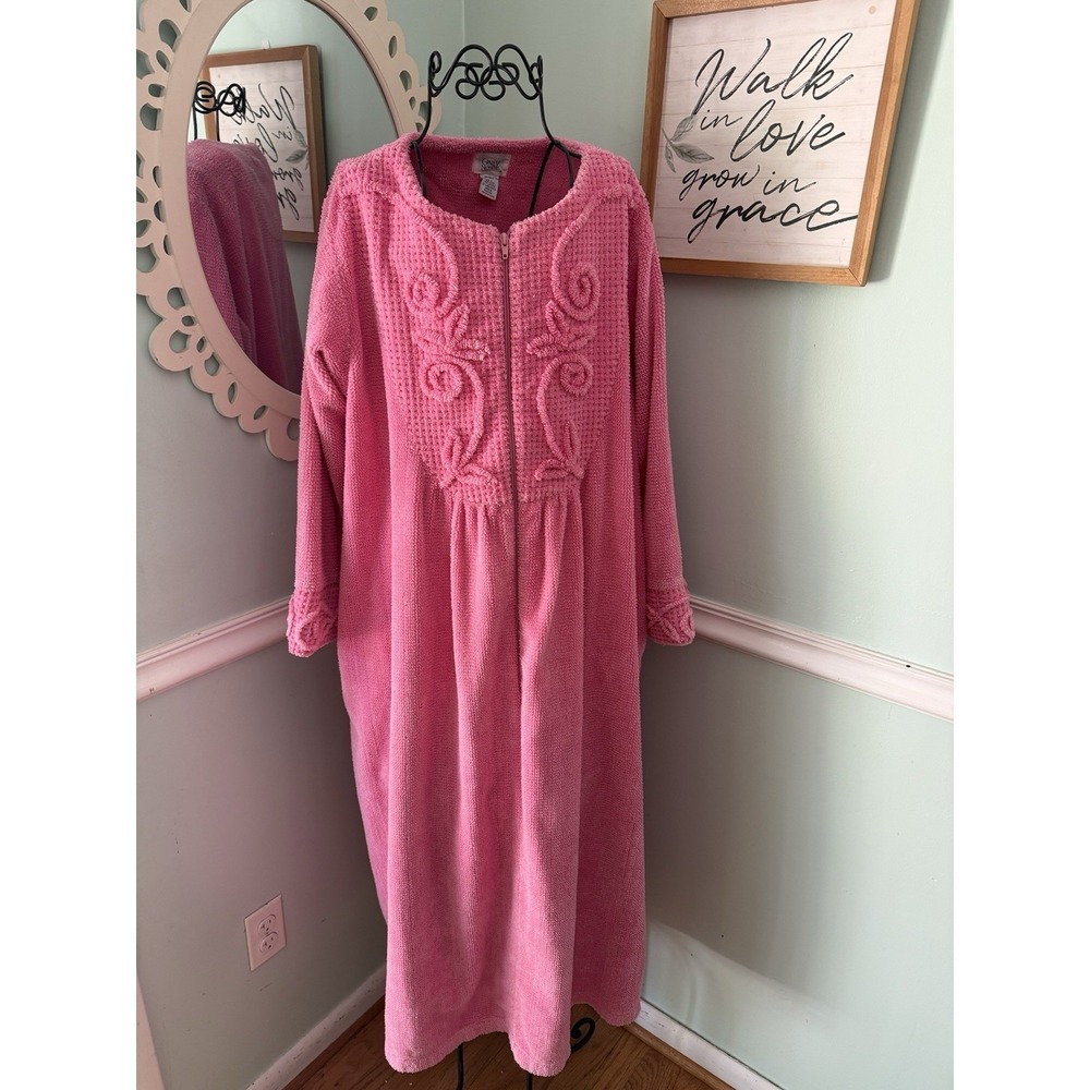 Chenille Floral Bedspread Bath Robe Grandma Core Pink L Only Necessities Vtg